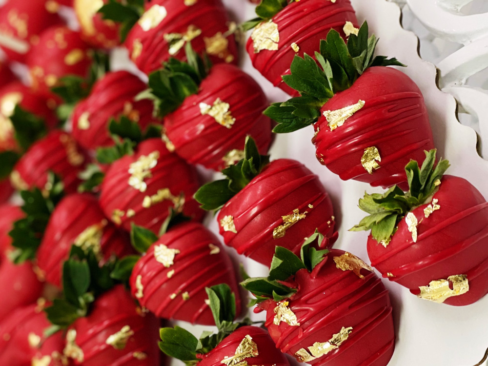Love Letter Chocolate-Covered Strawberries