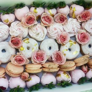 Pink Dessert Box
